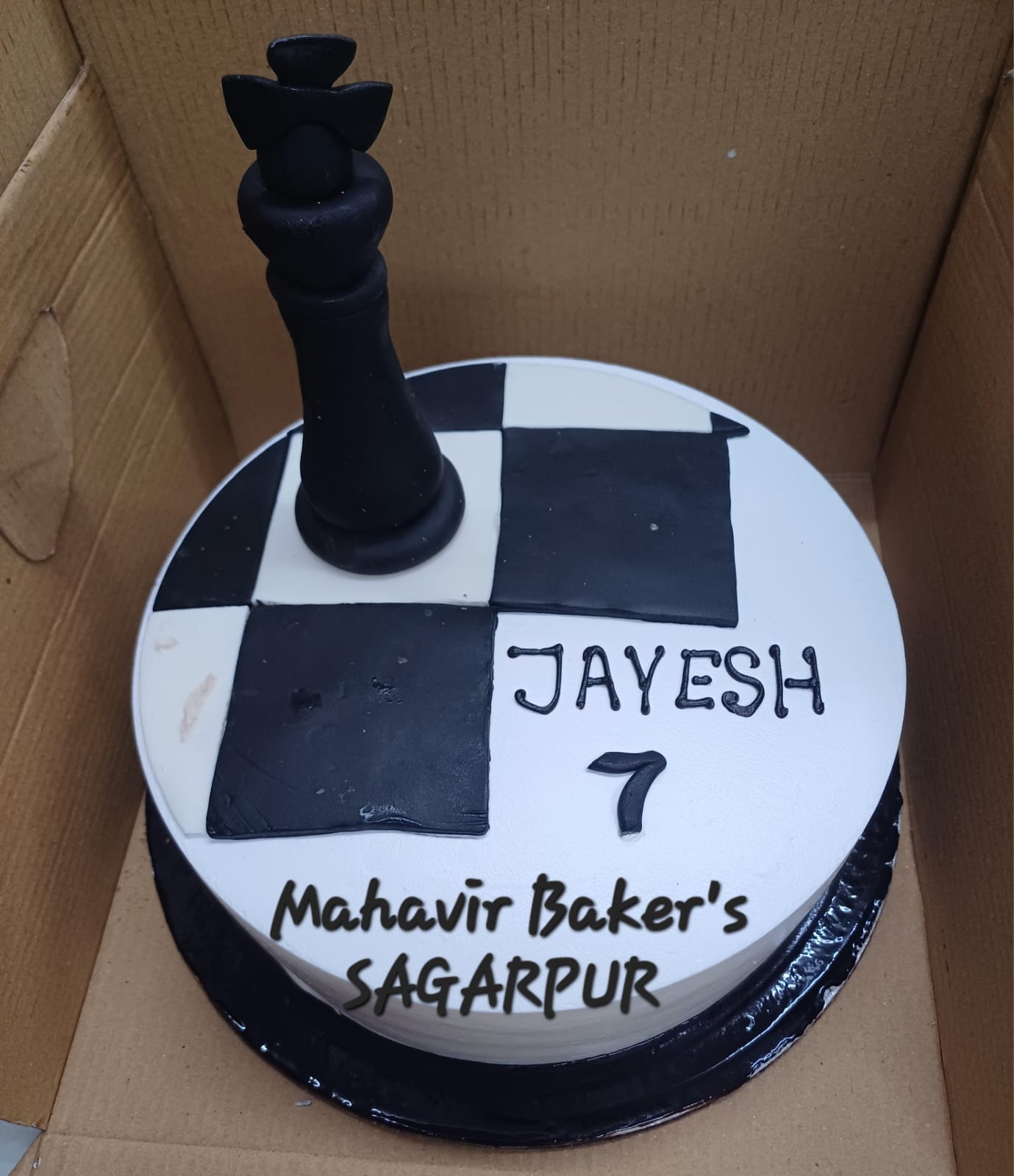Chess theme cake